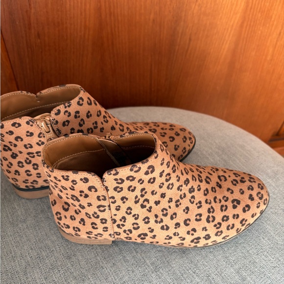 Cat & Jack Girls Leopard Print Booties – Size 3 - Picture 3 of 7